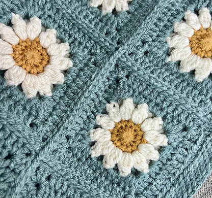 The Daisy Granny Square Blanket pattern - Crochet haven
